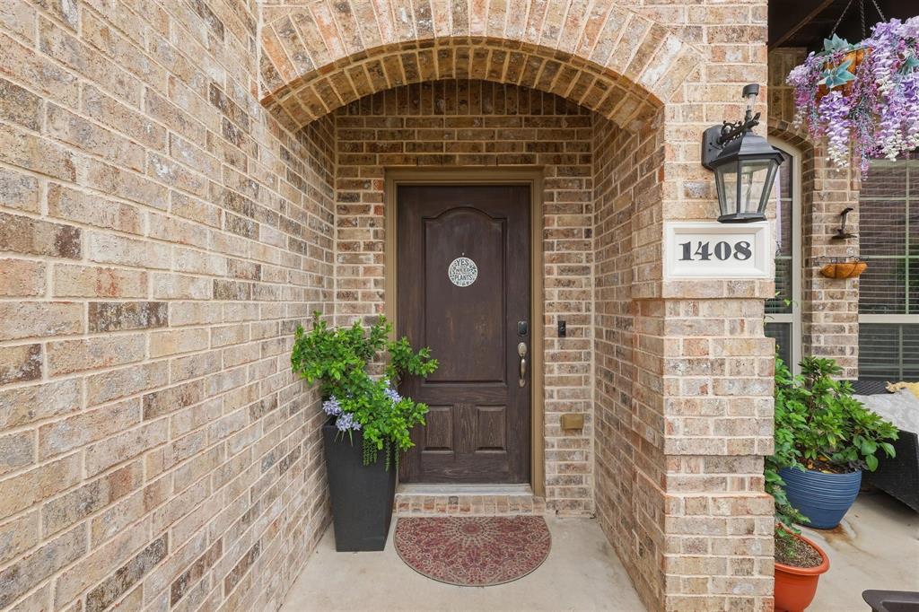 1408 Arapaho Dr, Carrollton, TX 75010 photo