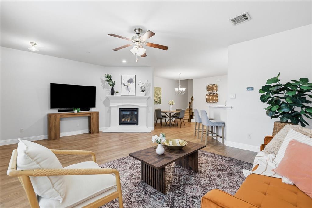 1408 Arapaho Dr, Carrollton, TX 75010 photo