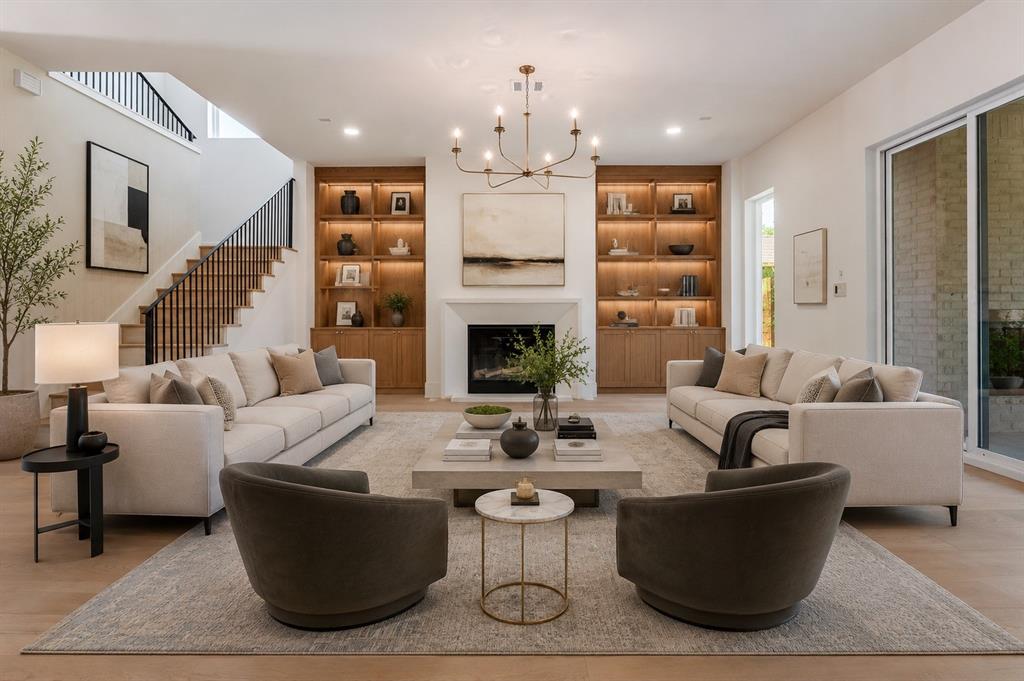 4207 Bonham St, Dallas, TX 75229 photo
