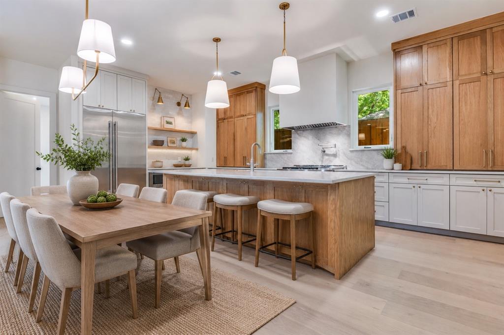 4207 Bonham St, Dallas, TX 75229 photo
