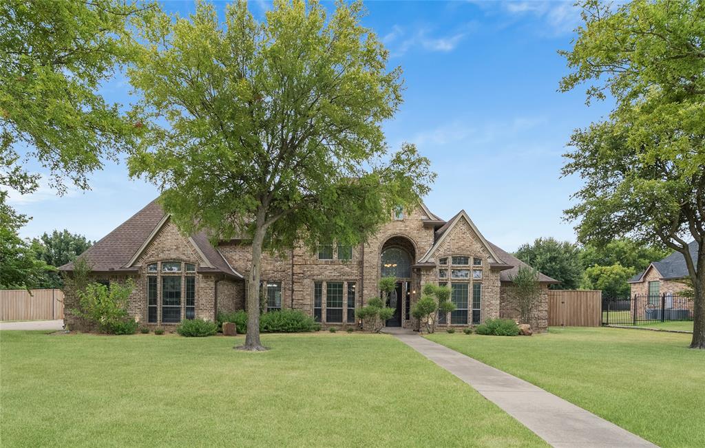 8630 Glenloch Dr, Red Oak, TX 75154