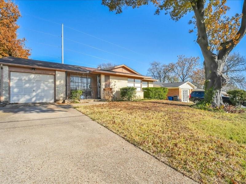 509 Bluewood Dr, Dallas, TX 75232