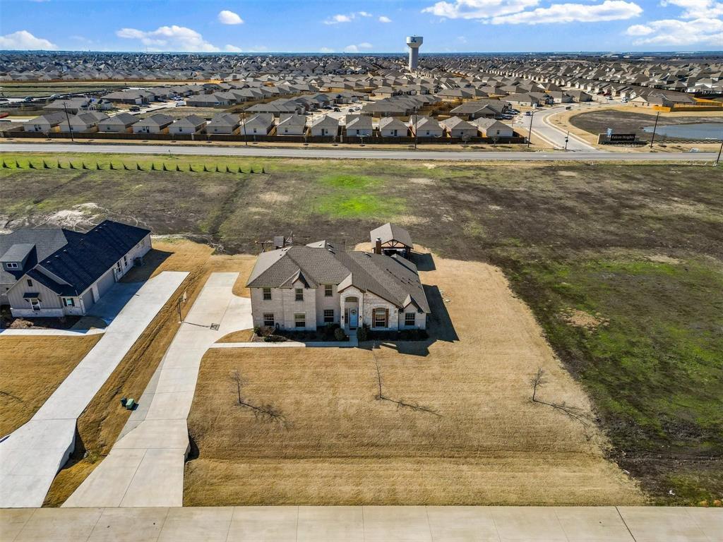 1133 Barrix Dr, Forney, TX 75126