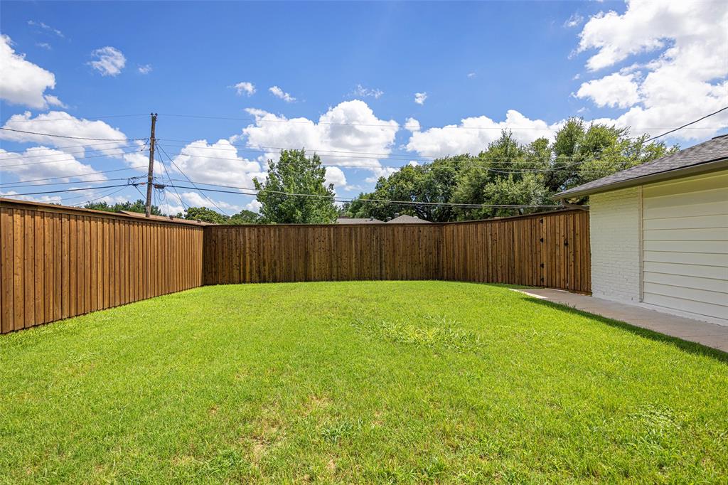 3856 Antigua Dr, Dallas, TX 75244 photo