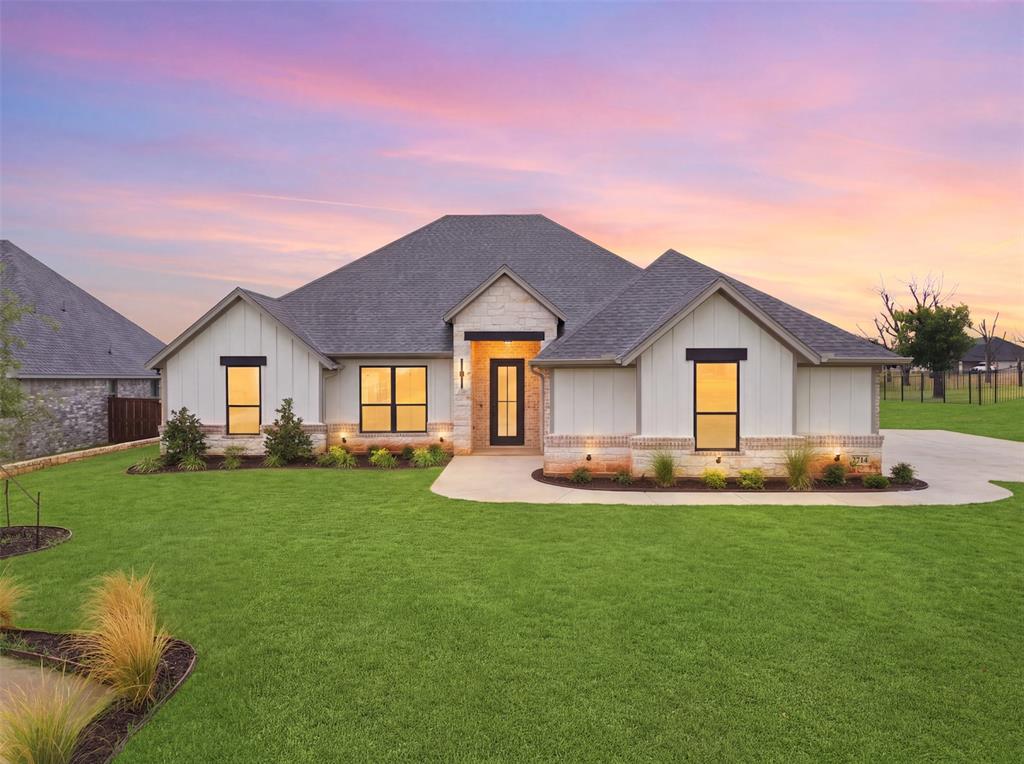 2714 Village Rd, Granbury, TX 76049 photo