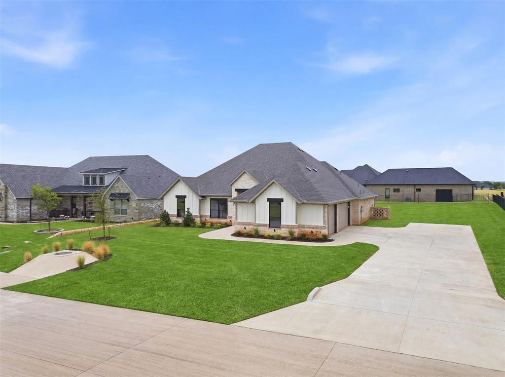 2714 Village Rd, Granbury, TX 76049 photo