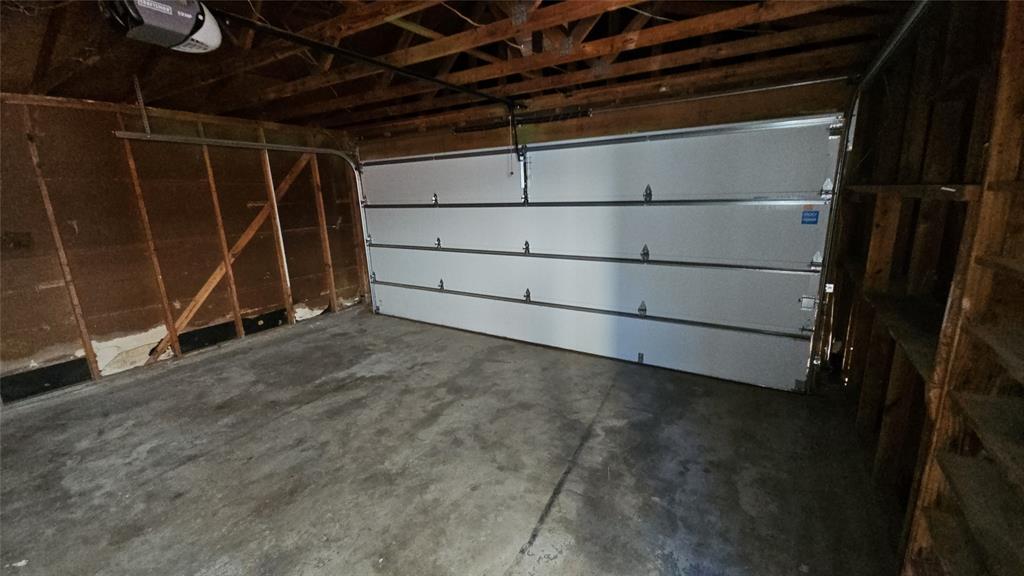 833 James St, Azle, TX 76020 photo