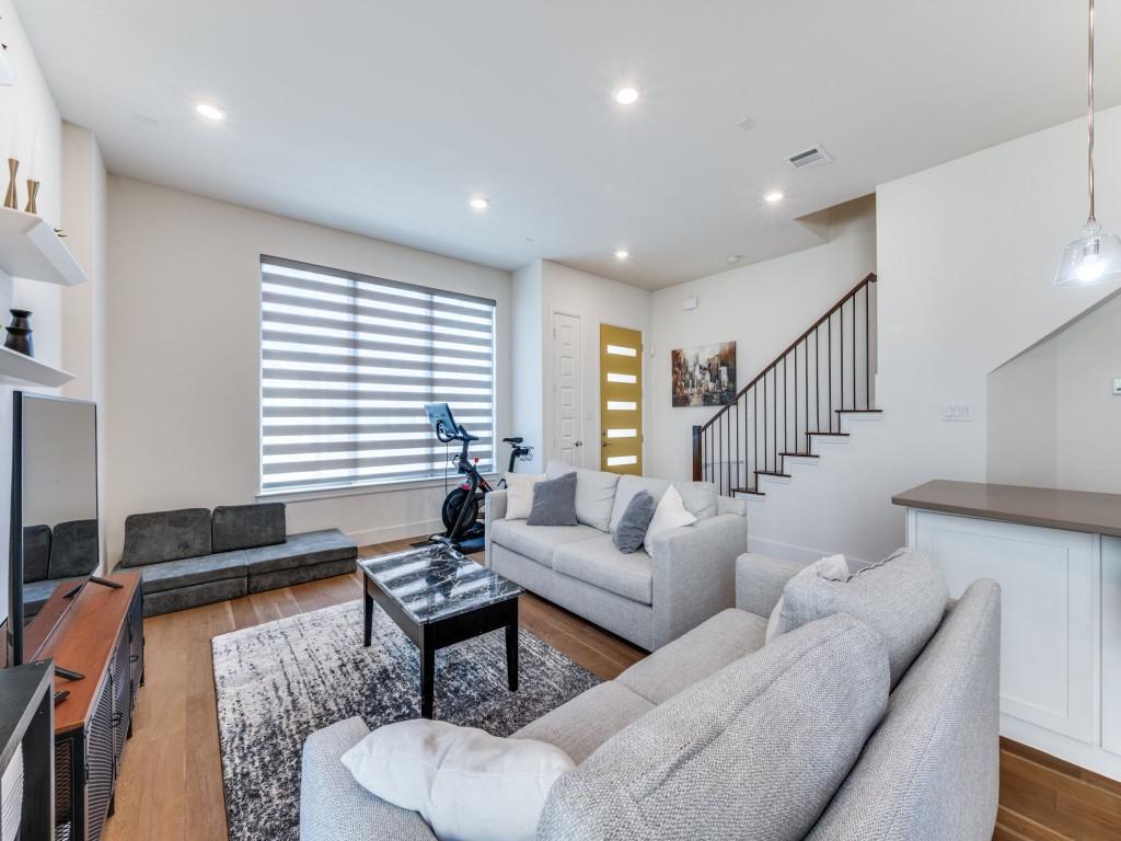 7832 Verona Pl, Dallas, TX 75231 photo