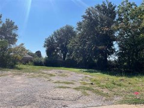 Unimproved Land in Dallas TX 4328 Frank Street.jpg