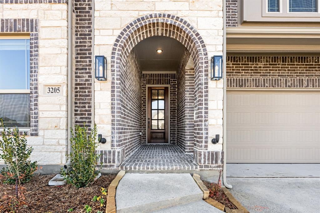 3205 Emerald Trace Dr, Denton, TX 76226 photo