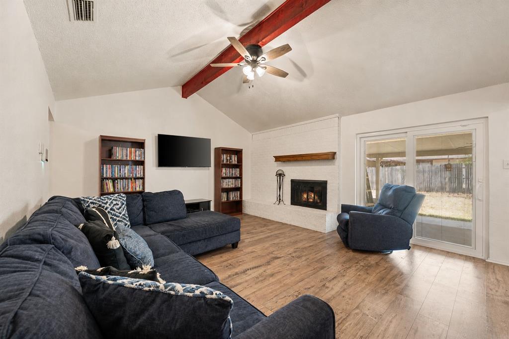 4601 Mandalay Dr, Arlington, TX 76016 photo