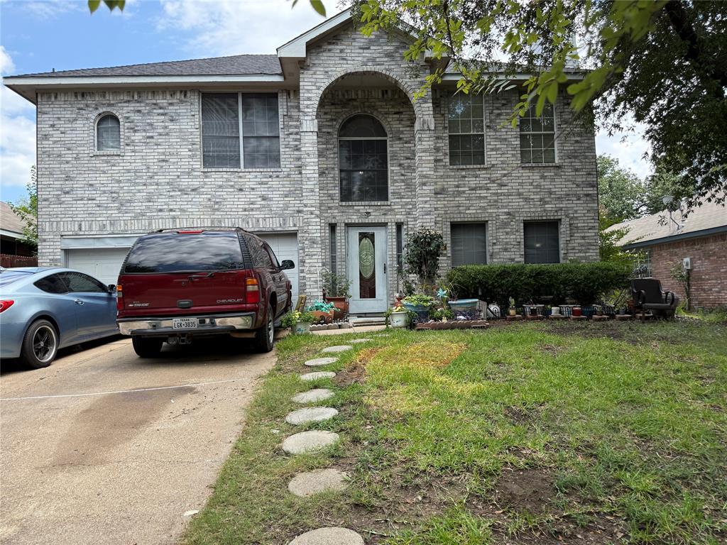 7516 Lake Arrowhead Dr, Fort Worth, TX 76137