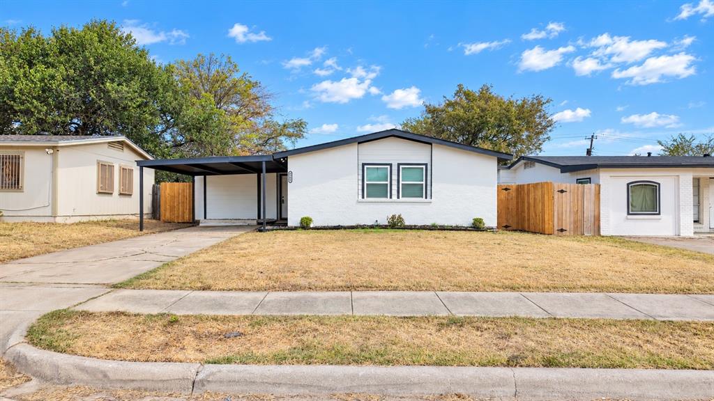 6163 Truman Dr, Fort Worth, TX 76112