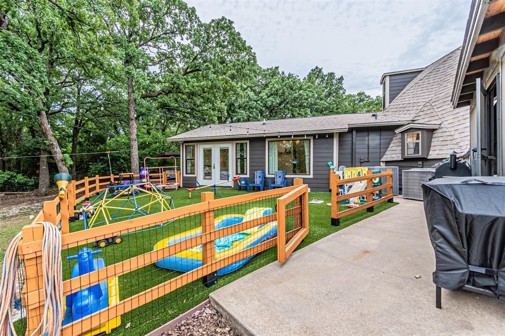 4505 Hunters Glen Ct, Granbury, TX 76048