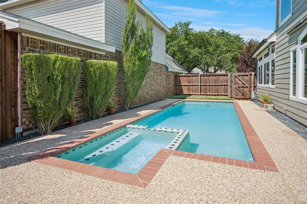 408 Silverton Dr, Irving, TX 75063