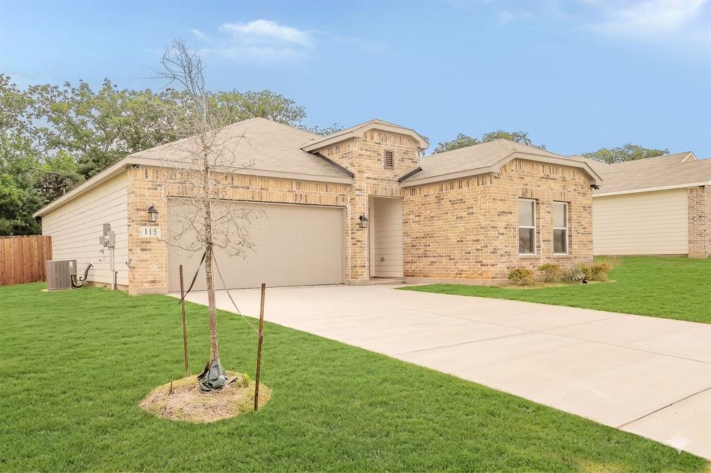 115 Kylie St, Cleburne, TX 76031 photo