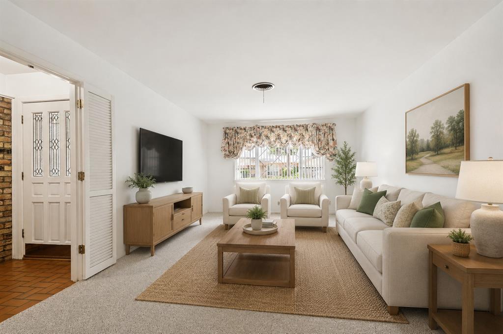 608 W Cheryl Ave, Hurst, TX 76053 photo
