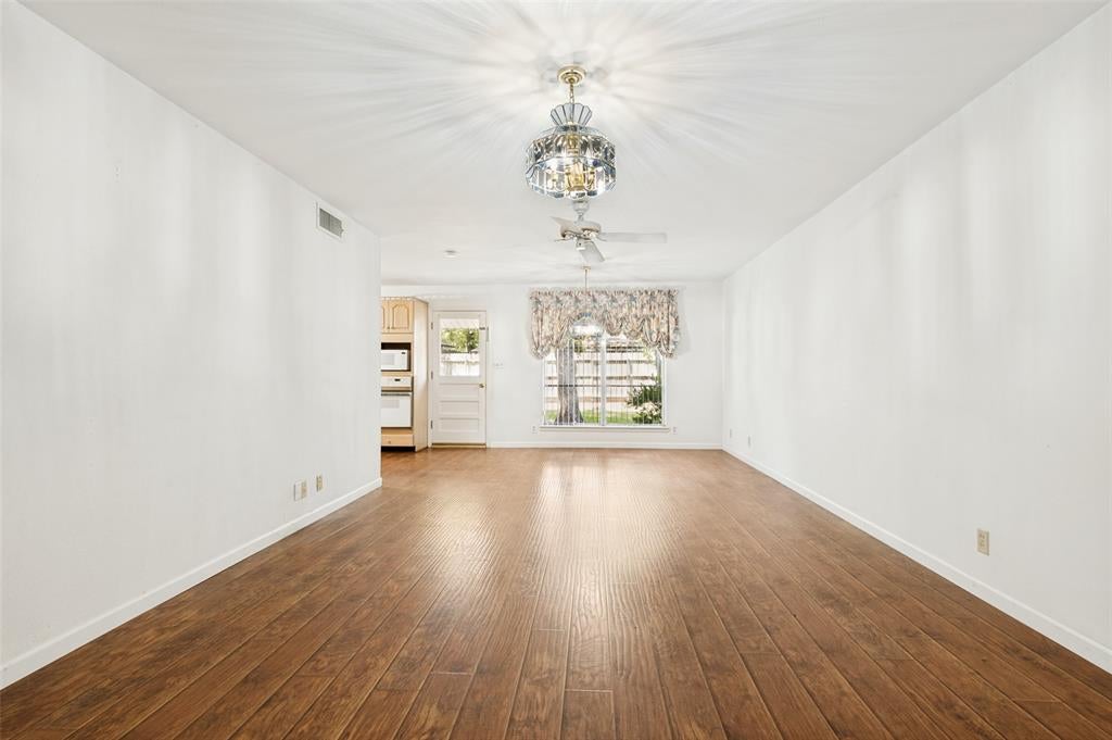 608 W Cheryl Ave, Hurst, TX 76053 photo