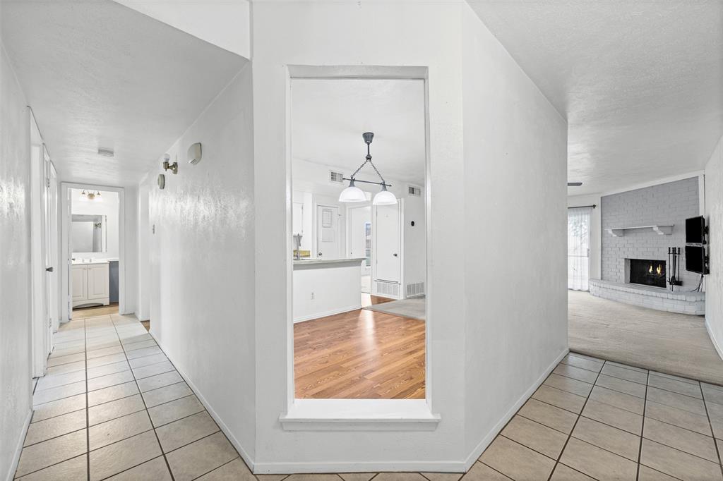 525 Alva Dr, Grand Prairie, TX 75052 photo