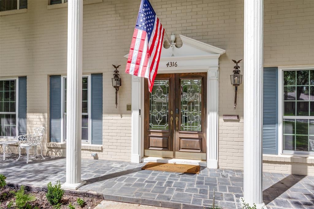 4316 Springbranch Dr, Benbrook, TX 76116 photo