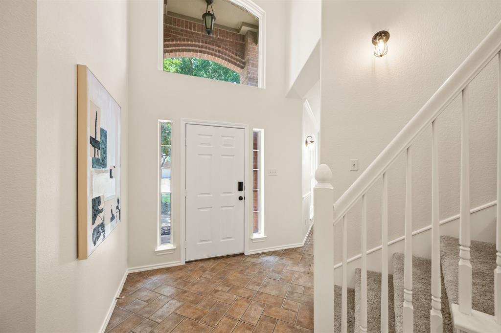 9045 Tyne Trl, Fort Worth, TX 76118 photo