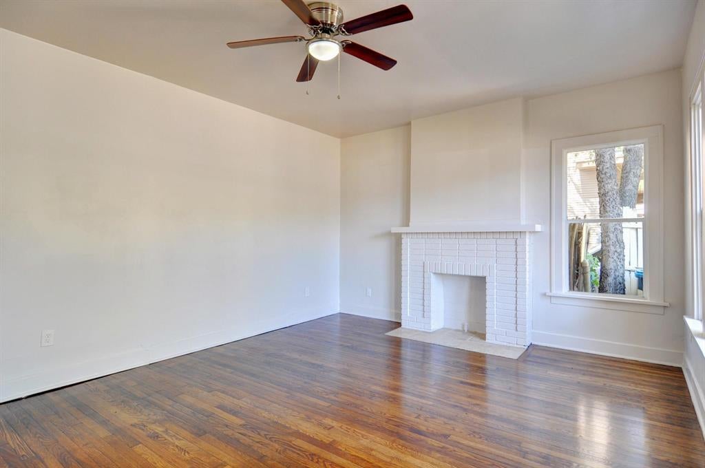 2844 Travis Ave, Fort Worth, TX 76110 photo