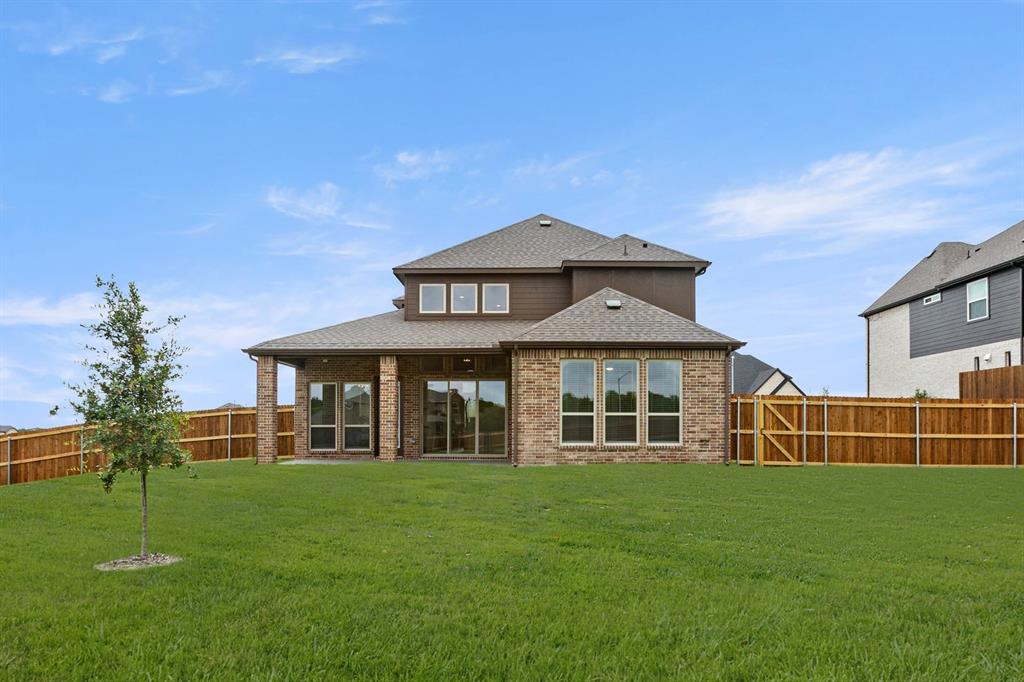 513 Pond Spring Dr, Desoto, TX 75115 photo