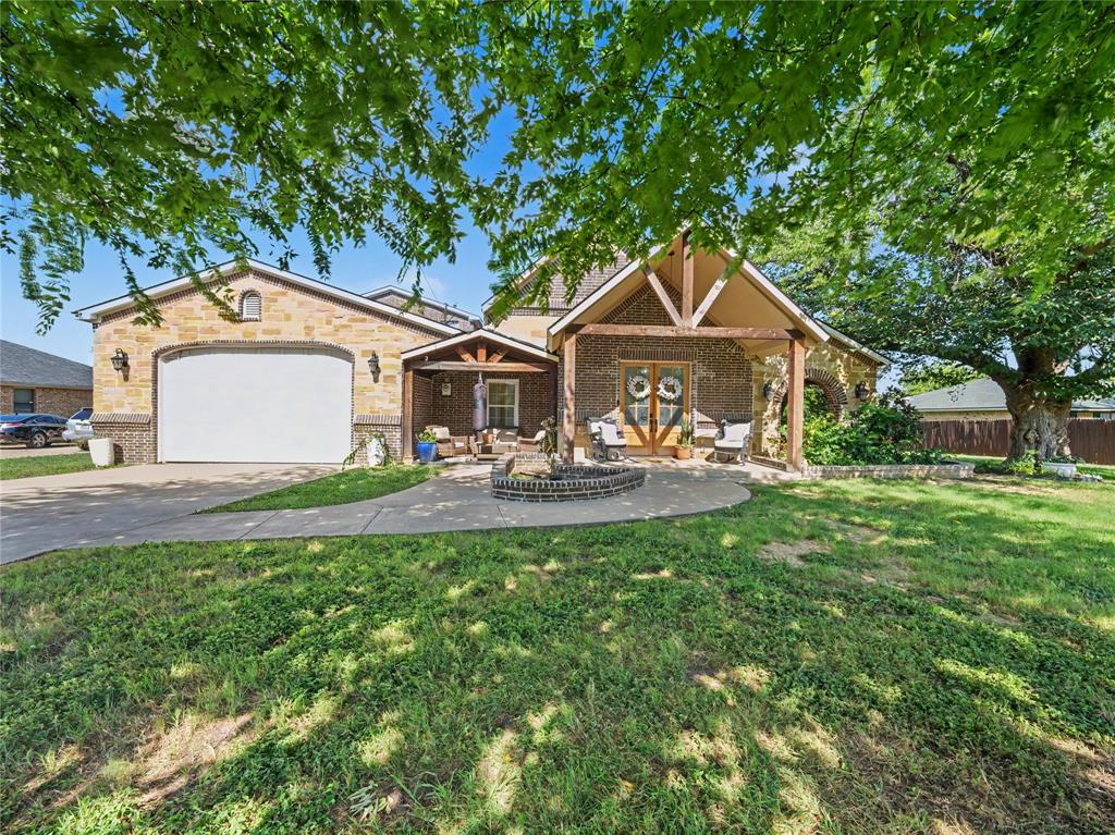 6701 Nauert Rd, Forest Hill, TX 76140