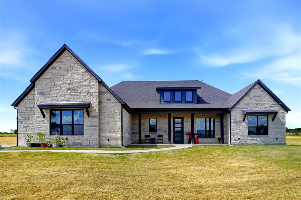 1015 Louise Ln, Weatherford, TX 76087