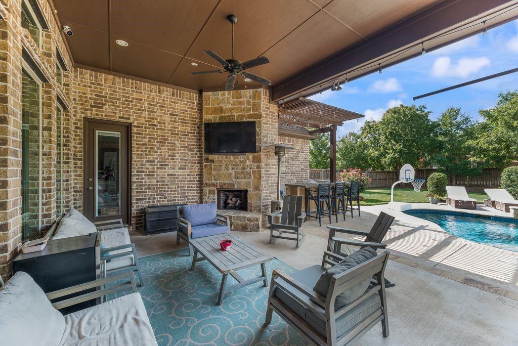 812 Rose Ct, Keller, TX 76248 photo