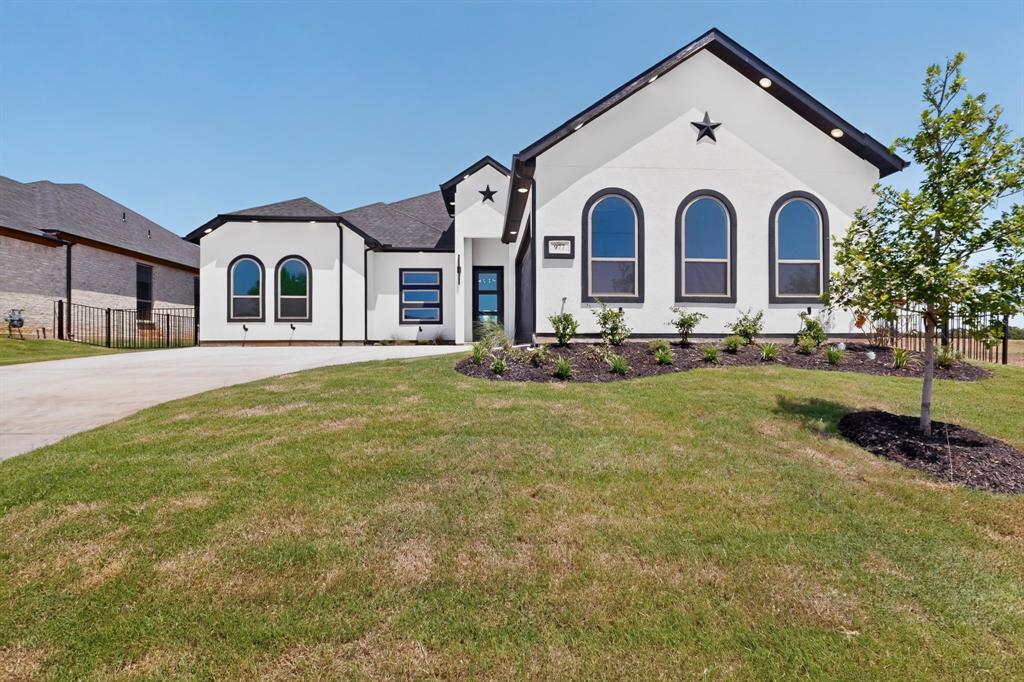 977 Bandon Dunes Dr, Fort Worth, TX 76028