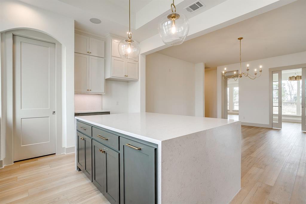 137 Aiden Dr, Waxahachie, TX 75165 photo