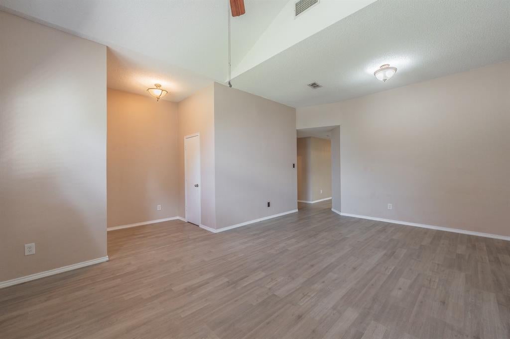 10212 Brea Canyon Rd, Fort Worth, TX 76108 photo