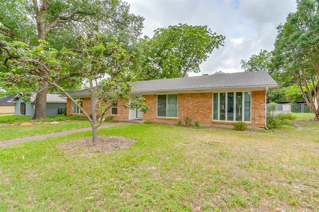 4000 Sundown Dr, Benbrook, TX 76116 photo