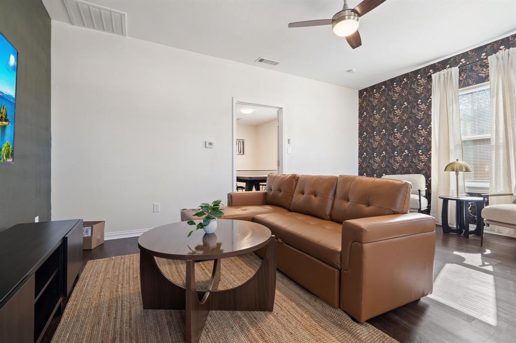 4216 E Side Ave, Dallas, TX 75226 photo