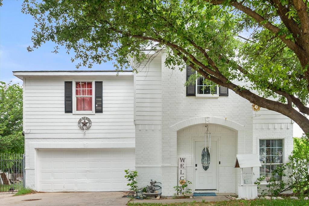 3005 Ronay Dr, Forest Hill, TX 76140