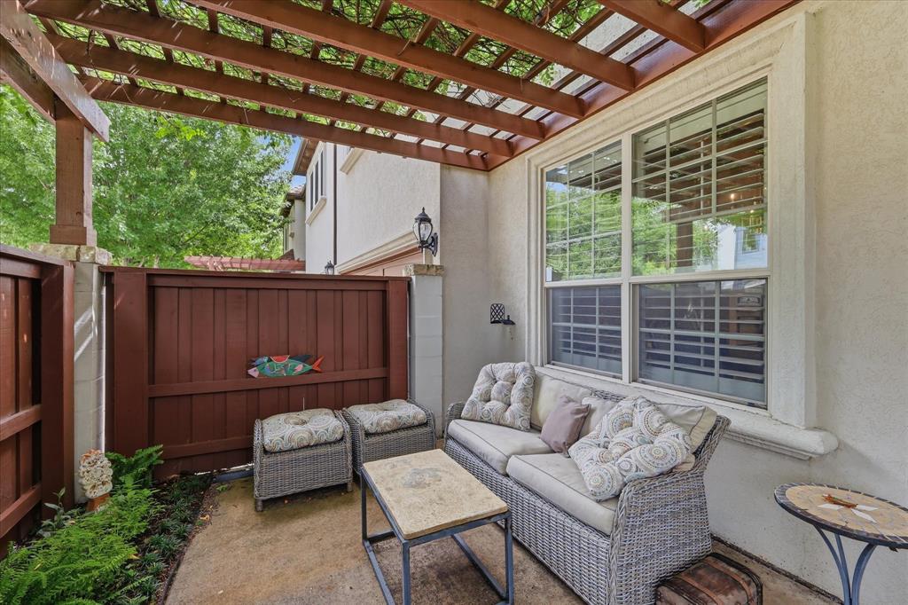 605 Montgomery St, Fort Worth, TX 76107 photo
