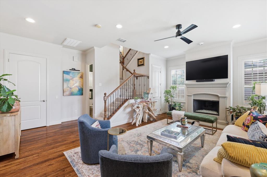 605 Montgomery St, Fort Worth, TX 76107 photo