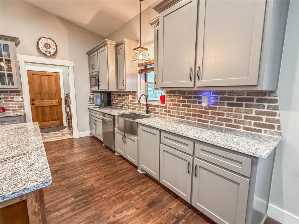 240 Cox Rd, Waxahachie, TX 75167 photo
