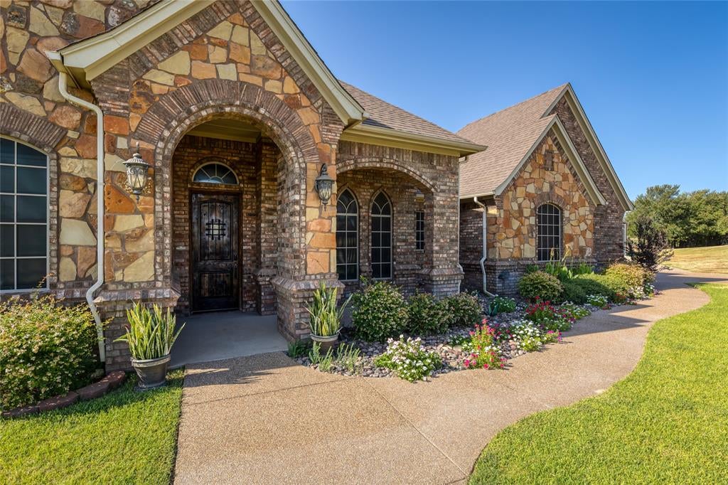 124 Carnes Ct, Springtown, TX 76082 photo