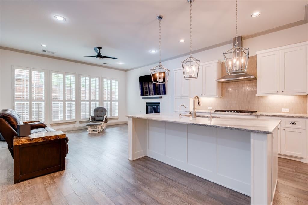 7124 Soto St, Dallas, TX 75223 photo