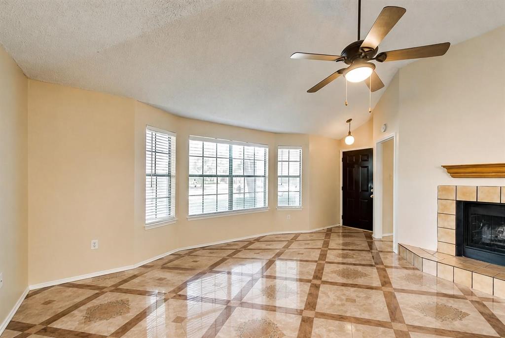 2332 Chestnut Way, Bedford, TX 76022 photo