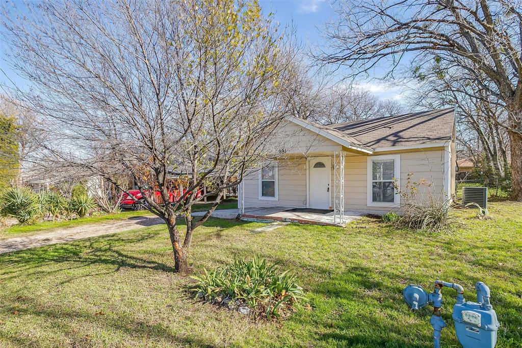 691 Meadow Park Dr, White Settlement, TX 76108 photo
