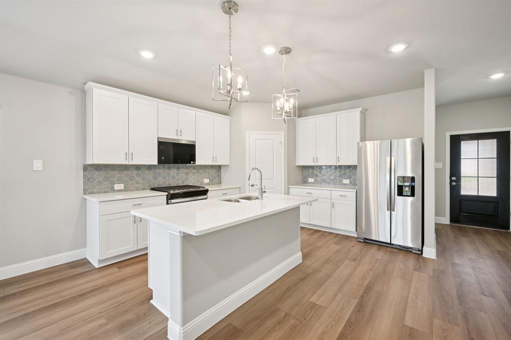 1405 Buck Run Dr, Princeton, TX 75071