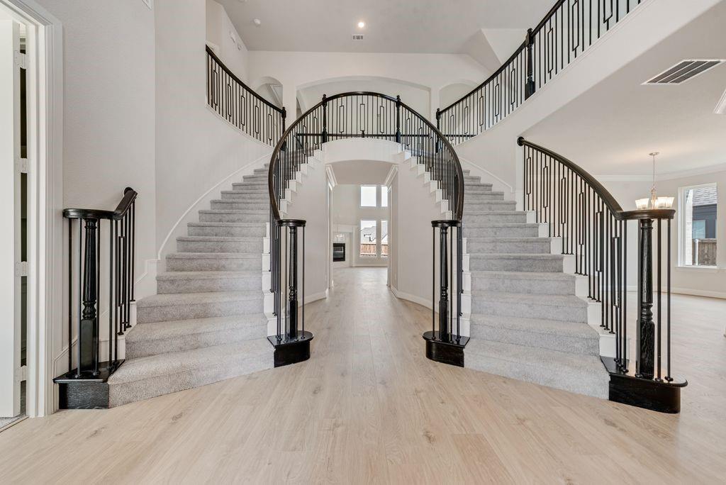 1706 Cedar Bluff Pkwy, Mansfield, TX 76063