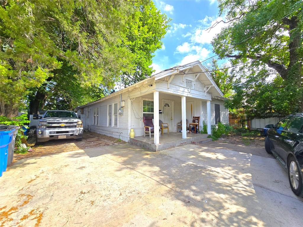 2714 Lenway St, Dallas, TX 75215