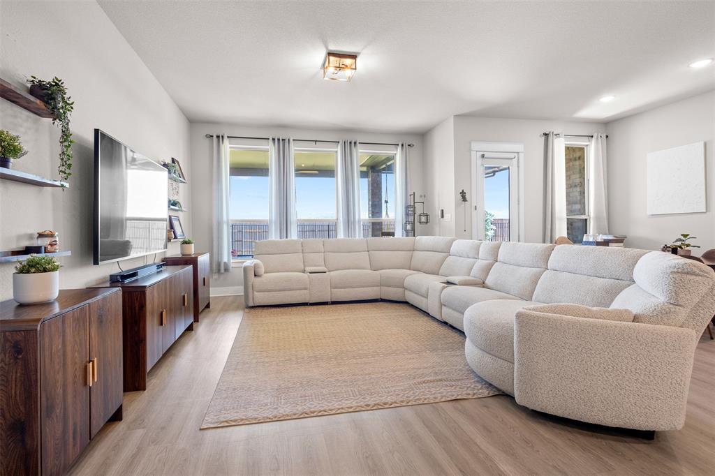 806 Stamford Ave, Arlington, TX 76002 photo