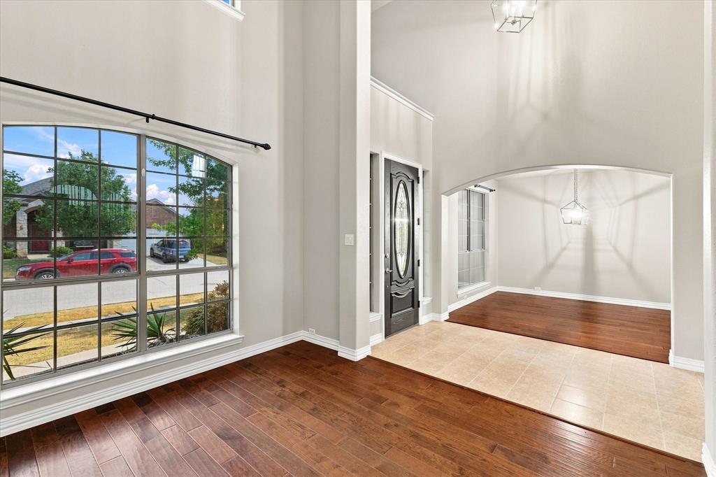 457 Bristol St, Roanoke, TX 76262 photo