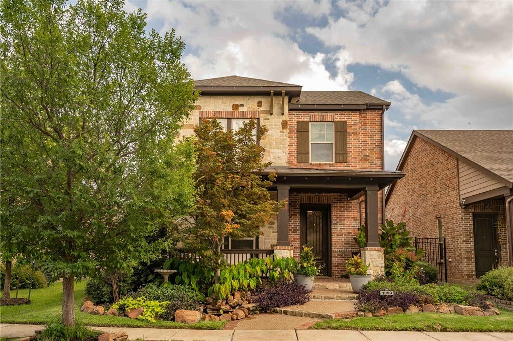 1050 Lone Ivory Trl, Arlington, TX 76005