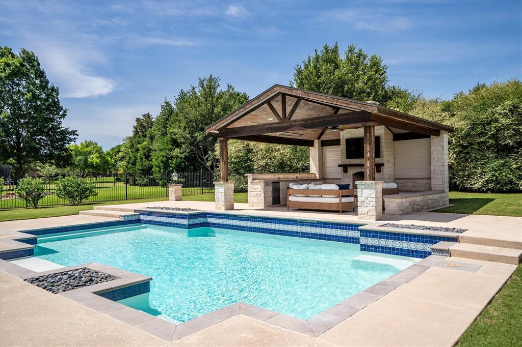 3225 Clubview Dr, Denton, TX 76226 photo